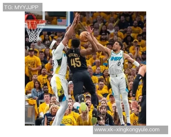 小米切尔助攻12次展现控卫实力努力帮助队友轻松得分