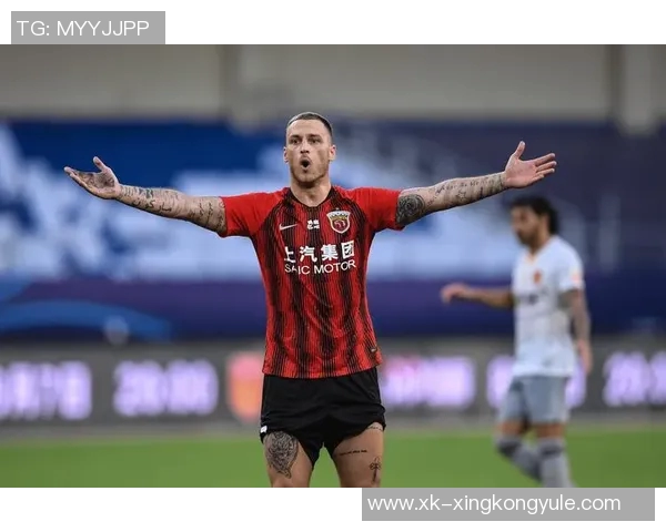 米兰再次关注亨克中场卡雷查斯转会费预计至少2500万欧元